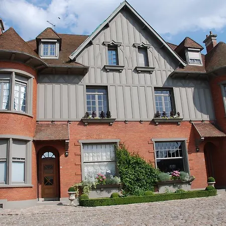 Demeure Des Buis Bed & Breakfast