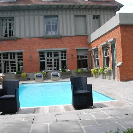 Demeure Des Buis Bed & Breakfast